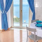 Mareluna Bed & Breakfast 3*