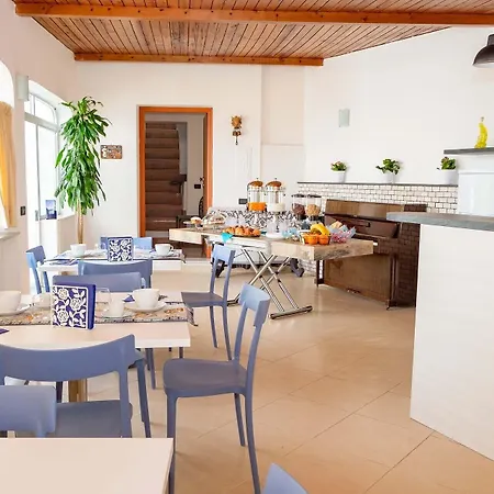 Casa Mareluna Couette-café 3*