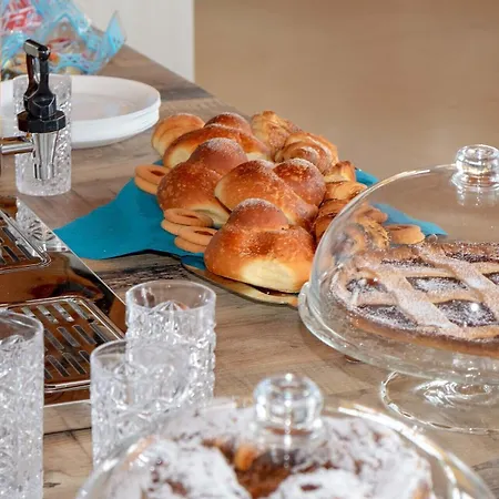 Casa Mareluna Bed & Breakfast