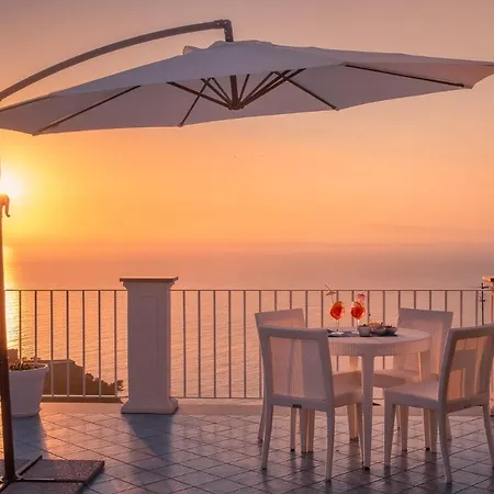 Bed and Breakfast Casa Mareluna Vico Equense