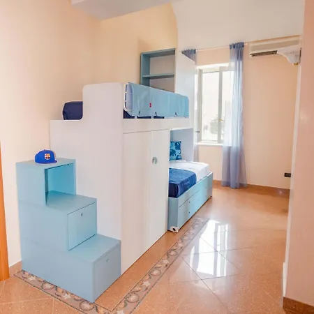 Bed and Breakfast Casa Mareluna 3*