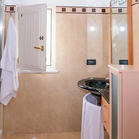 Casa Mareluna Bed & Breakfast