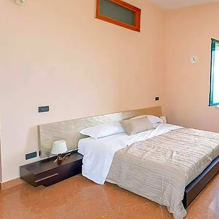 Mareluna Bed & Breakfast 3*