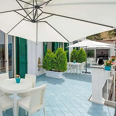 Bed & Breakfast Mareluna 3*