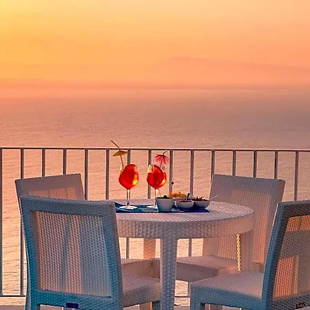 Mareluna Bed and breakfast 3*