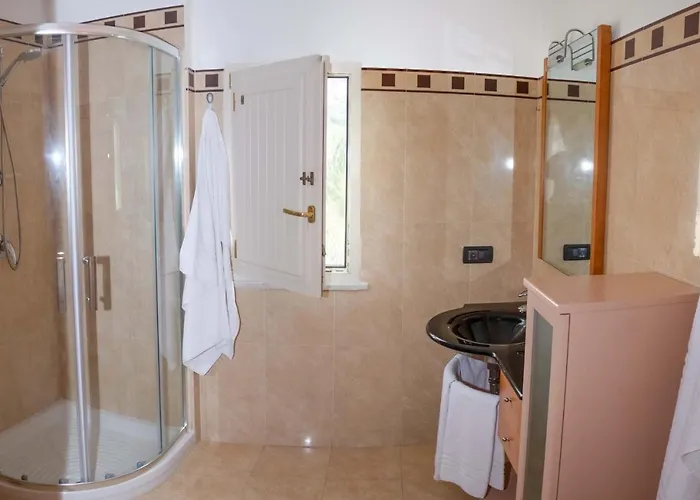 Casa Mareluna فندق مبيت وإفطار فيكو إيكوينس