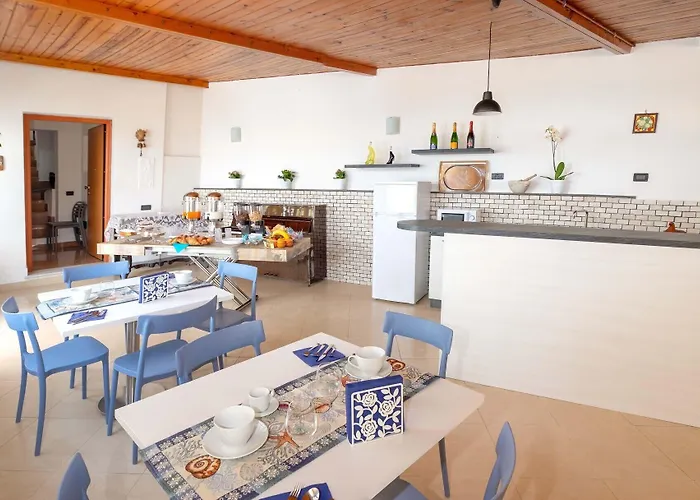 Casa Mareluna فندق مبيت وإفطار